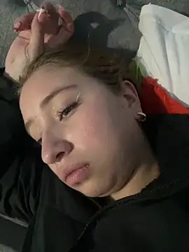 mia skys online show from February 2026 03:29:02 AM