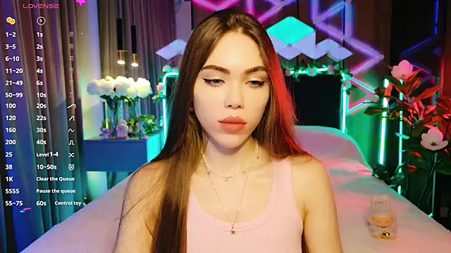 MimiFors online show from September 2025 05:01:01 PM