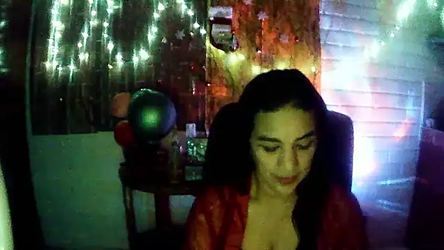 MiiaVelasquez online show from December 2025 04:41:04 AM