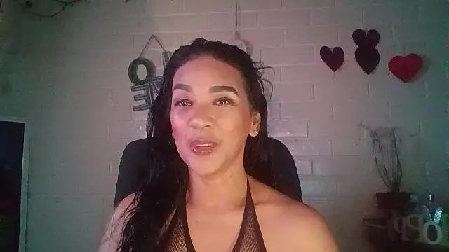 MiiaVelasquez online show from April 2026 04:44:02 AM