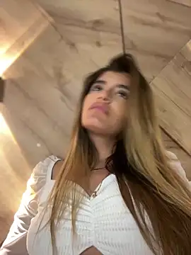 MelissaAlCapone online show from May 2026 01:00:01 AM