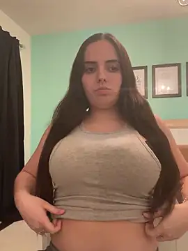 Snapshot of baddiexoxoxo23 chatting on April 2026 12:44:01 AM baddiexoxoxo23 online show from April 2026 12:44:01 AM