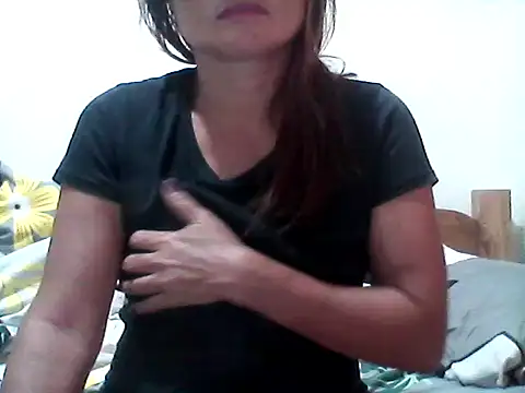 Snapshot of nathalie0045 chatting on December 2025 10:15:02 PM nathalie0045 online show from December 2025 10:15:02 PM