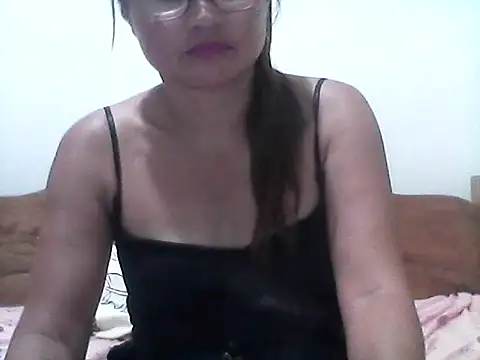 nathalie0045 online show from April 2026 10:39:02 AM