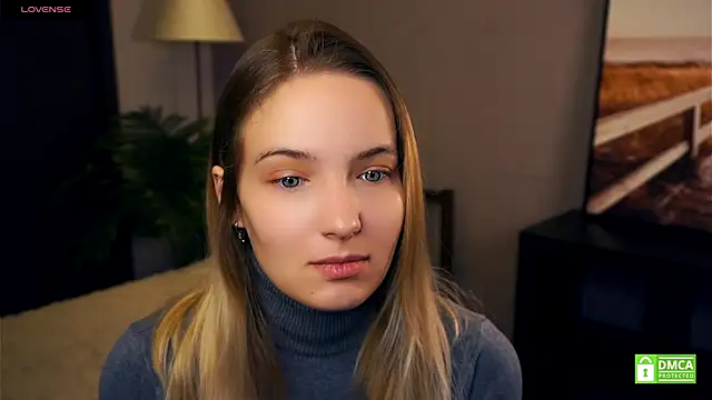 HongTomczak online show from September 2025 07:02:01 AM