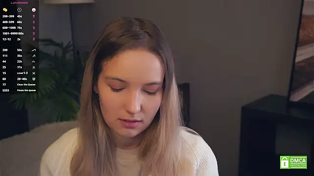 HongTomczak online show from October 2025 07:23:01 AM