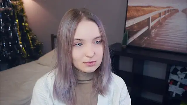 HongTomczak online show from December 2025 07:06:01 AM