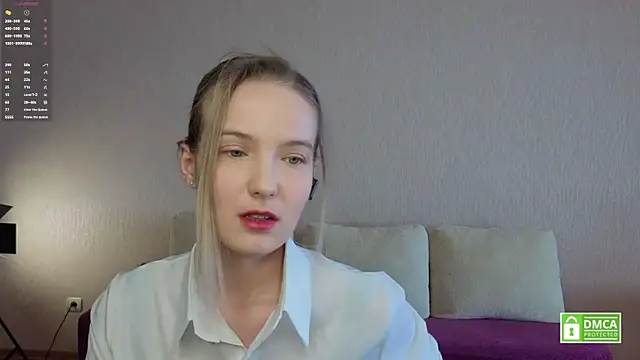 Snapshot of HongTomczak chatting on March 2026 08:29:01 AM HongTomczak online show from March 2026 08:29:01 AM