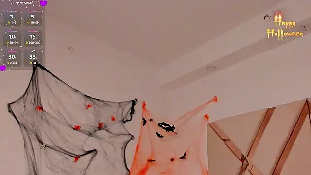 Snapshot of cloemorwen chatting on October 2025 09:47:02 PM cloemorwen online show from October 2025 09:47:02 PM