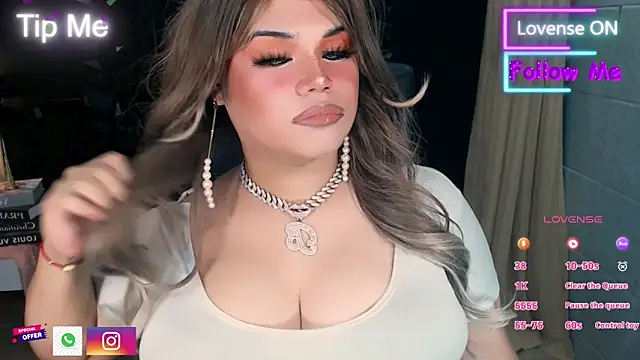 Snapshot of xHugeHarleySelfsuckerx chatting on January 2026 08:52:01 AM xHugeHarleySelfsuckerx online show from January 2026 08:52:01 AM