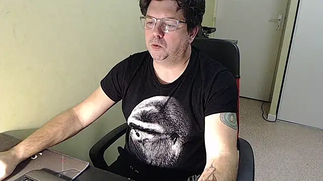 blueandwhite1 online show from January 2026 05:26:01 PM