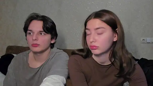 Snapshot of muuur_fam chatting on September 2025 07:47:02 PM muuur fam online show from September 2025 07:47:02 PM