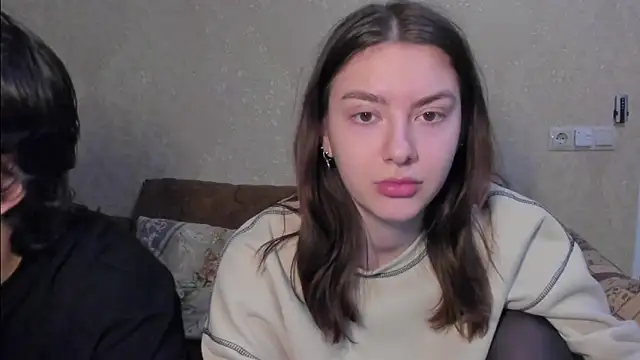 Snapshot of muuur_fam chatting on November 2025 10:01:01 PM muuur fam online show from November 2025 10:01:01 PM