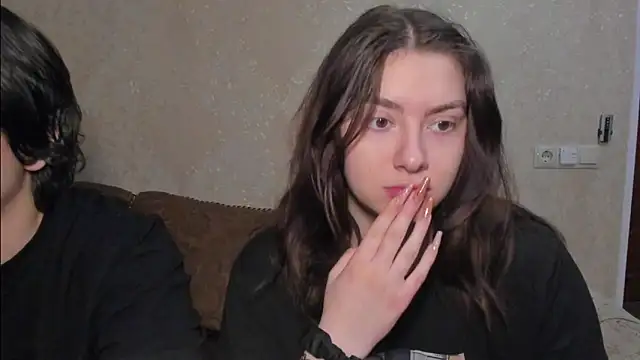 Snapshot of muuur_fam chatting on December 2025 07:09:01 PM muuur fam online show from December 2025 07:09:01 PM