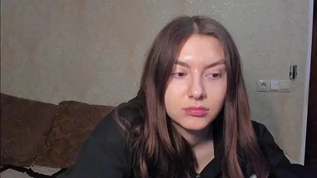 Snapshot of muuur_fam chatting on December 2025 08:48:01 PM muuur fam online show from December 2025 08:48:01 PM