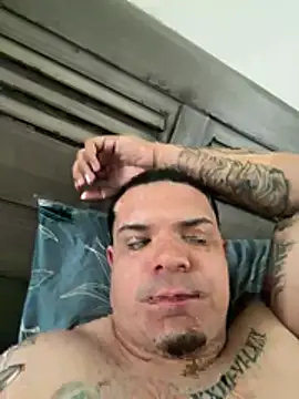 YadielPublic online show from February 2026 02:29:01 PM