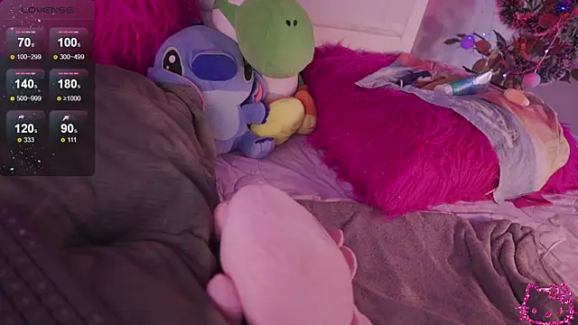  chloe moons  online show from December 2025 07:53:02 PM