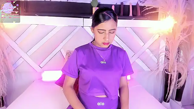 Zoe-Johnson  online show from May 2026 10:04:02 PM