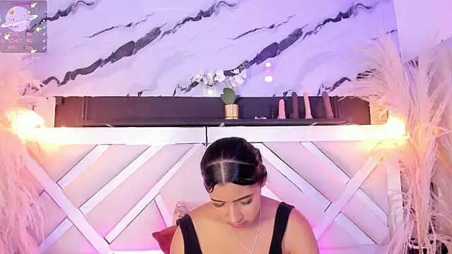 Zoe-Johnson  online show from May 2026 09:33:02 PM