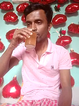 Snapshot of ShinuRoy chatting on February 2026 01:57:02 AM ShinuRoy online show from February 2026 01:57:02 AM