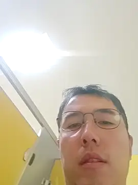 Snapshot of nnnnnan9527 chatting on September 2025 03:31:01 AM nnnnnan9527 online show from September 2025 03:31:01 AM