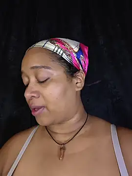 Snapshot of Yera_brown69 chatting on June 2026 02:05:02 AM Yera brown69 online show from June 2026 02:05:02 AM