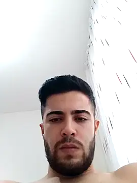 Snapshot of Ozi1910 chatting on September 2025 01:11:02 PM Ozi1910 online show from September 2025 01:11:02 PM