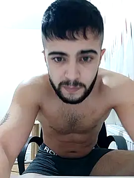 Snapshot of Ozi1910 chatting on September 2025 06:02:01 PM Ozi1910 online show from September 2025 06:02:01 PM