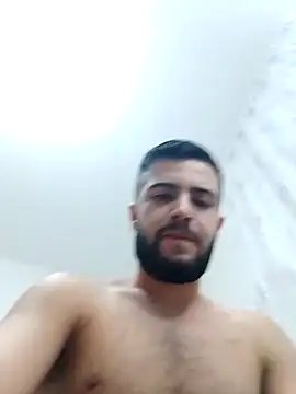 Snapshot of Ozi1910 chatting on October 2025 01:01:02 AM Ozi1910 online show from October 2025 01:01:02 AM