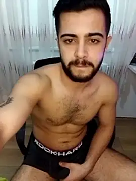 Snapshot of Ozi1910 chatting on October 2025 02:35:02 PM Ozi1910 online show from October 2025 02:35:02 PM