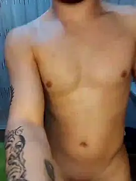 Snapshot of Ozi1910 chatting on November 2025 09:03:02 PM Ozi1910 online show from November 2025 09:03:02 PM