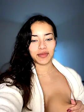 Snapshot of Risky_Workouts chatting on December 2025 12:43:01 PM Risky Workouts online show from December 2025 12:43:01 PM