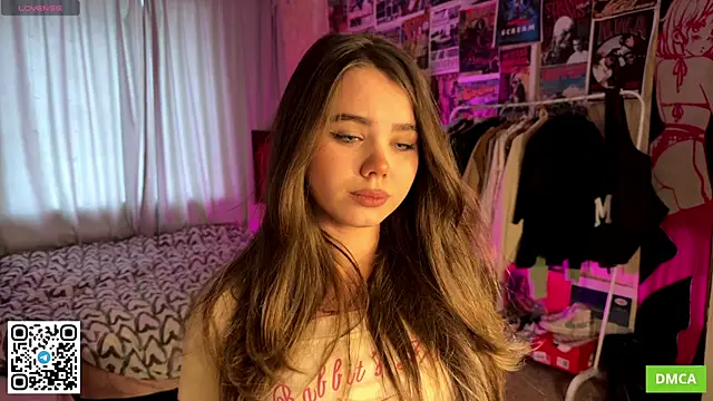 Snapshot of PinkiRay chatting on October 2025 12:36:02 PM PinkiRay online show from October 2025 12:36:02 PM