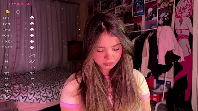 Snapshot of PinkiRay chatting on October 2025 05:19:02 PM PinkiRay online show from October 2025 05:19:02 PM