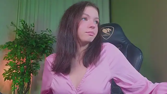 Loona Eclipse online show from September 2025 08:36:01 PM