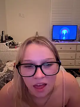 Snapshot of xoxokayy18 chatting on October 2025 06:10:02 AM xoxokayy18 online show from October 2025 06:10:02 AM