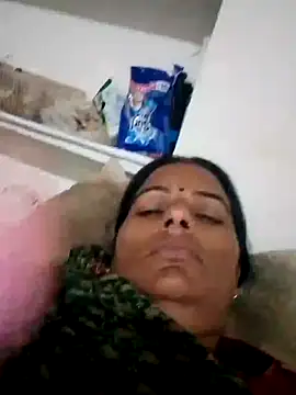 Snapshot of Suhani_hot12 chatting on September 2025 03:06:01 PM Suhani hot12 online show from September 2025 03:06:01 PM