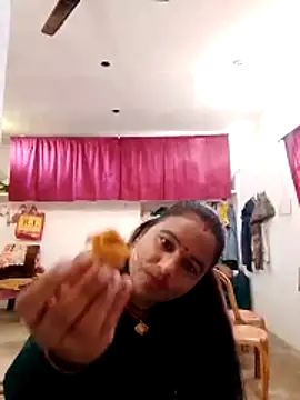 Suhani hot12 online show from December 2025 08:43:01 AM