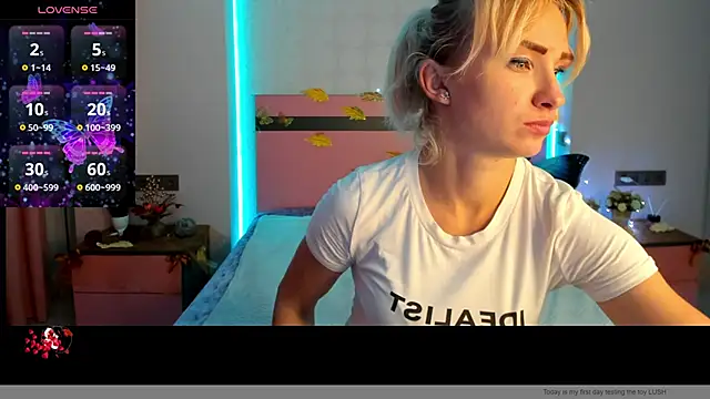 MeryMidnight online show from October 2025 06:00:01 AM