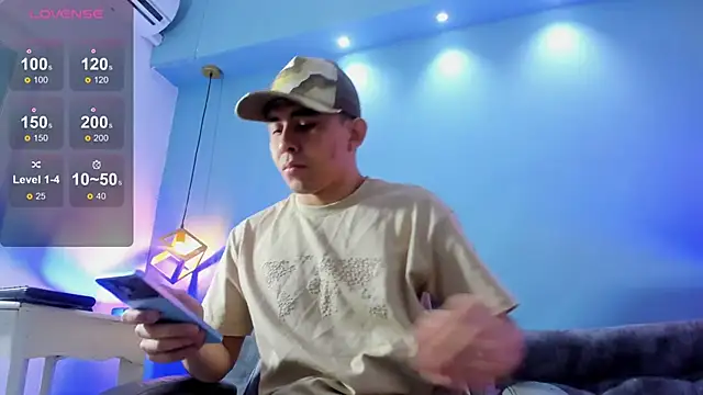 Snapshot of Eross_Santy chatting on January 2026 12:40:01 PM Eross Santy online show from January 2026 12:40:01 PM