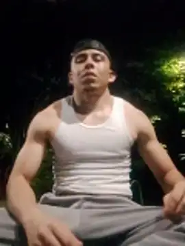 Snapshot of Eross_Santy chatting on February 2026 05:12:02 AM Eross Santy online show from February 2026 05:12:02 AM