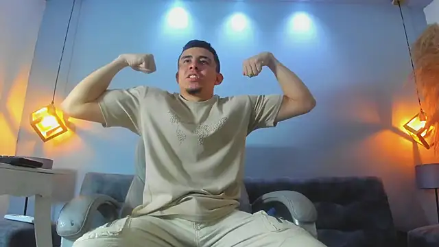 Eross Santy online show from April 2026 03:20:02 PM