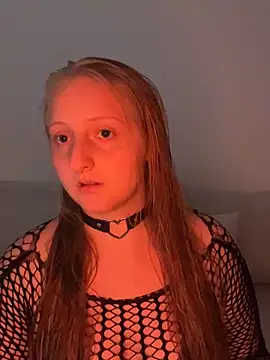 young hailey online show from September 2025 07:08:02 AM