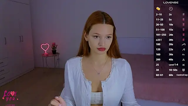 Snapshot of CuteAriel7 chatting on October 2025 03:43:01 PM CuteAriel7 online show from October 2025 03:43:01 PM