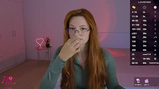 Snapshot of CuteAriel7 chatting on October 2025 03:45:01 PM CuteAriel7 online show from October 2025 03:45:01 PM