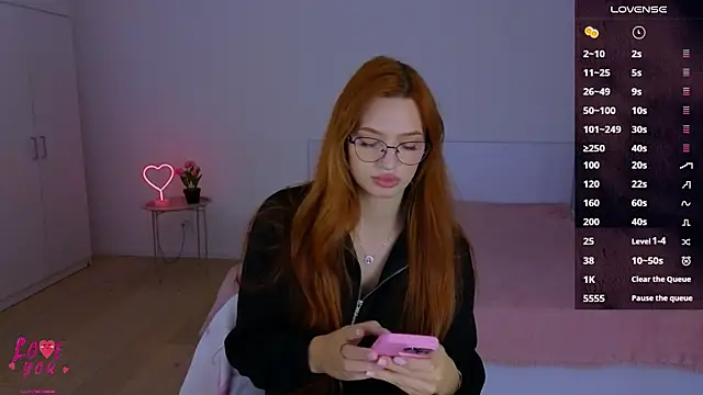 Snapshot of CuteAriel7 chatting on October 2025 03:23:02 PM CuteAriel7 online show from October 2025 03:23:02 PM