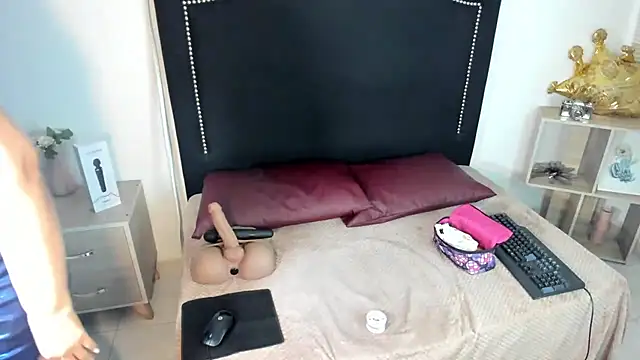 LucianaBlackwell online show from February 2026 01:43:01 PM