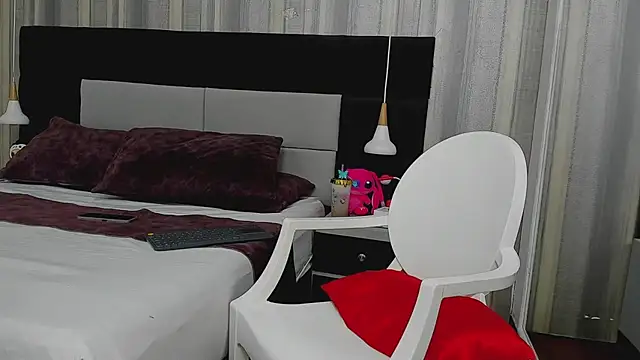 Snapshot of yiyisandoval chatting on January 2026 07:28:02 PM yiyisandoval online show from January 2026 07:28:02 PM