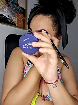 Snapshot of jesie_18x chatting on September 2025 07:25:02 PM jesie 18x online show from September 2025 07:25:02 PM