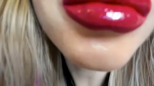 Snapshot of Politeeliza chatting on April 2026 12:20:02 AM Politeeliza online show from April 2026 12:20:02 AM